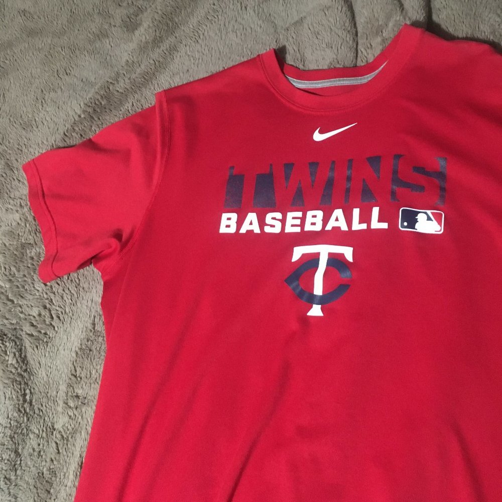Nike Dri-Fit Minnesota Twins Baseball T Shirt